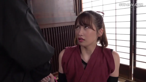 和室 · 坐姿 · 面部 · 注视 · 剧照 · 红色忍者服 · 嫌恶