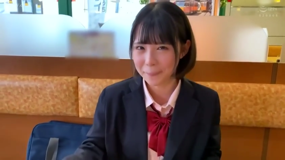 室内 · 坐姿 · 胸部 · 自然 · 浴缸 · 亲吻胸部 · 粉色吊带裙 · 浪漫
