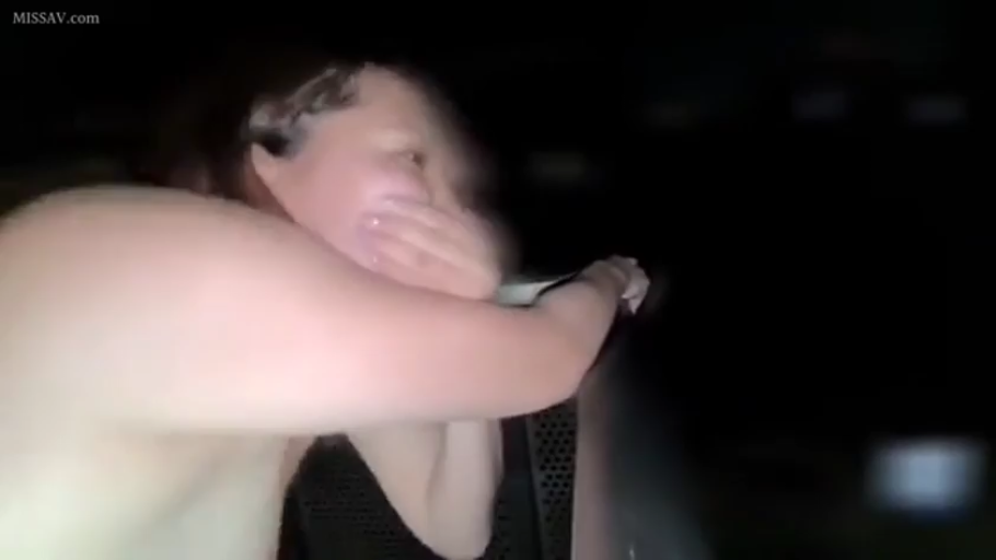 身をかがめる · 顔部のクローズアップ · 屋外 · 半裸 · 惊讶 · 夜景 · 捂嘴