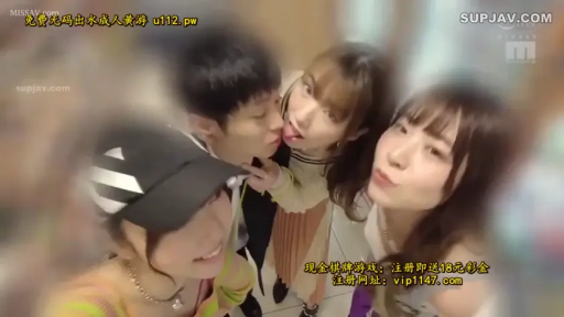 室内 · 脸部 · 休闲服