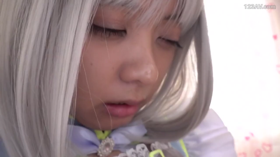 性交 · 全裸 · 愉悦 · 中景 · 仰卧 · 车内 · 座椅 · 阳光