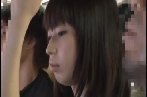 Standing Posture · 面部特写 · Casual clothes · By Bus · 痴汉 · 电车 · No expression · 吊环