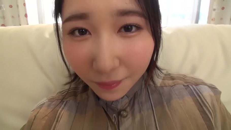 臀部 · 沙发 · 自然 · 客厅 · 多人性交 · 多人 · 学生装 · 扛起