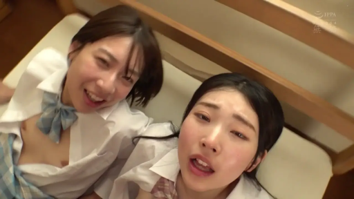 卧室 · 微笑 · 床 · JK制服 · 双人 · 互动 · 俯拍特写 · 并排躺卧