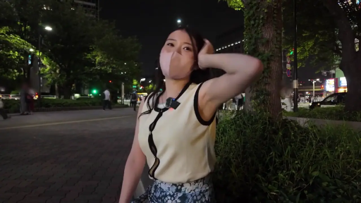 室内 · 诱惑 · 粉色内衣 · 抬头 · 微张嘴 · 颈部