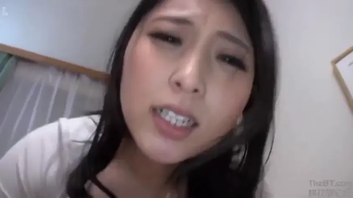 室内 · 俯身 · 脸部特写 · 迷离 · 喘息 · 白色上衣 · POV