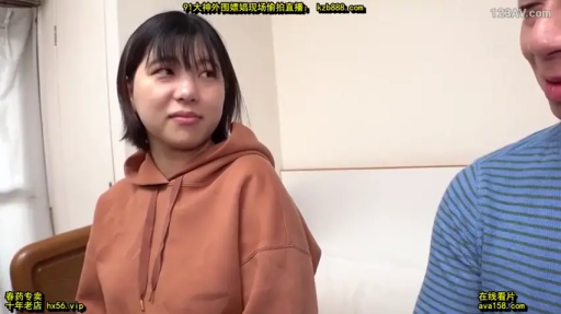 脸部特写 · 甜美 · 注视 · 正面 · 影棚 · 吊带 · 人像