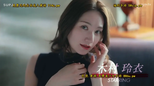 室内 · 顔のクローズアップ · 黑色无袖上衣