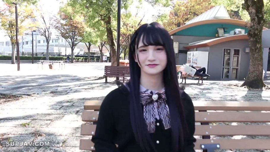 坐姿 · 酒瓶酒杯 · 下体特写 · 日式浴衣 · 黑白漫画 · 斟酒 · 榻榻米室内 · 红晕惊讶