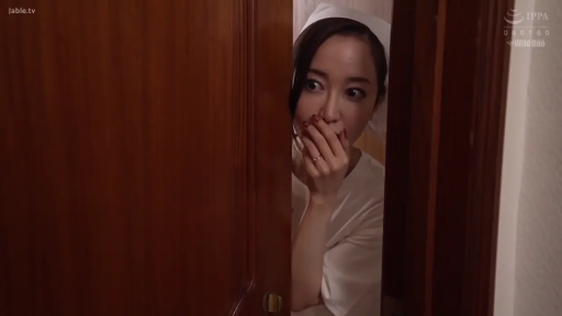 Indoor · 护士服 · Close-up of the face · 侧身站立