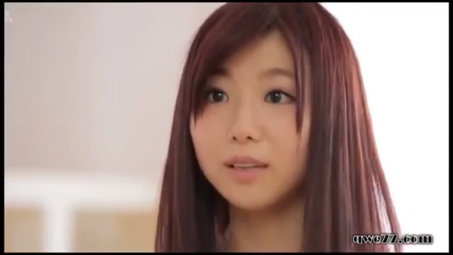 室內 · 脸部 · 呆滞 · 注視 · 常服 · 正面 · 亚洲女性