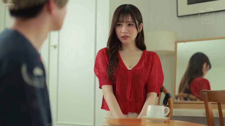 足部特写 · 仰卧开腿 · 沙发 · 微笑 · JK制服 · 室内沙发 · 老少配 · 足部玩弄