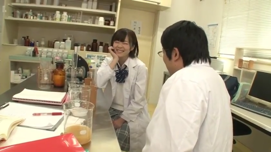 胸部 · 全裸 · 卧室 · 马赛克 · 迷离 · 仰卧 · 项链 · 抚摸