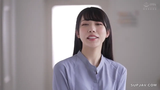 室内 · 微笑 · 顔のクローズアップ · 谈话 · 长发 · 蓝色衬衫 · 正面