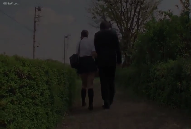 全身 · JK制服 · 户外