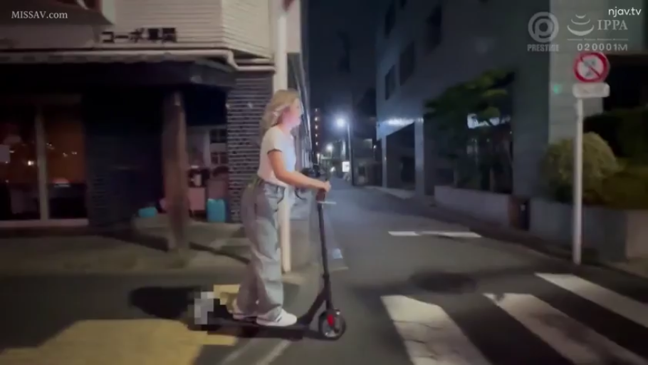 全身 · 护士服 · 专注 · 角色扮演 · 口罩 · 躺卧 · 牙科诊所 · 诊察
