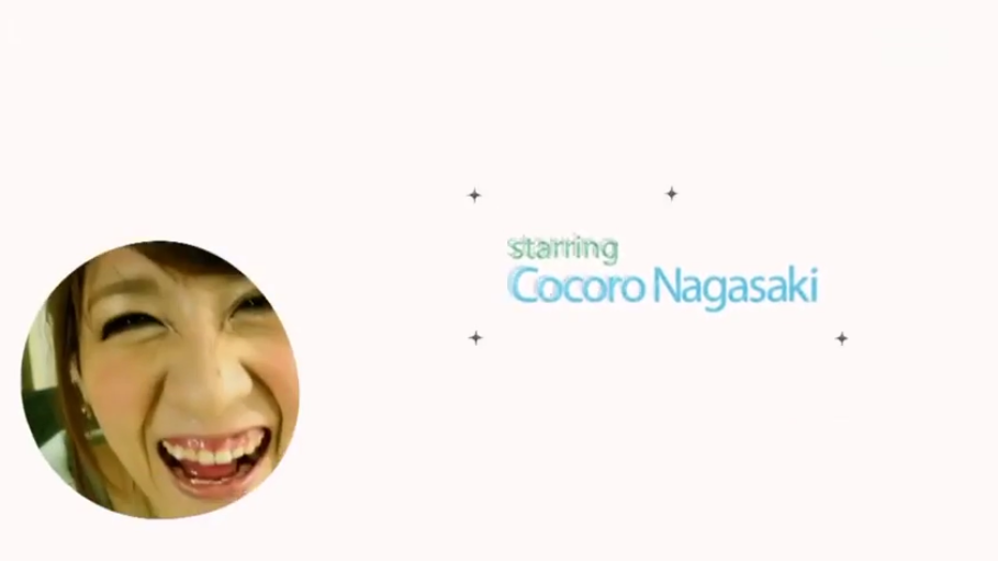 室内 · 顔部のクローズアップ · 休闲服 · 正面