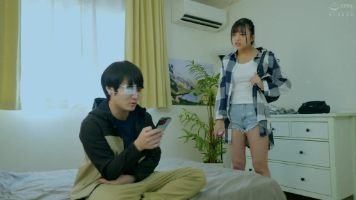 Sitting Posture · Bedroom · 对话 · Plot · 手机 · Casual wear · Dissatisfaction