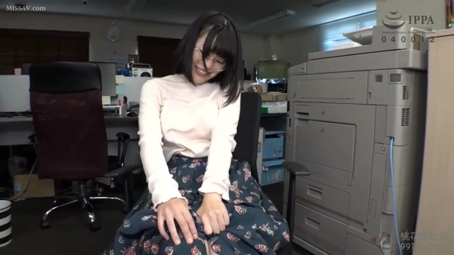 专注 · 全裸 · 卧室 · 口交 · 跪姿 · 硬核 · 生殖器