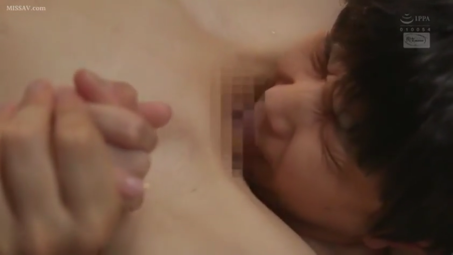 室内 · 脸部特写 · 全裸 · 口交 · 有码 · 躺姿 · 闭眼表情