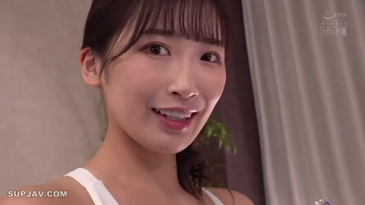 上半身 · 露乳装 · 正面坐姿 · 举杯 · 动漫角色 · 红晕微笑 · 冷饮 · 二次元房间