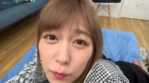 室内 · 脸部特写 · 黑白格子衬衫