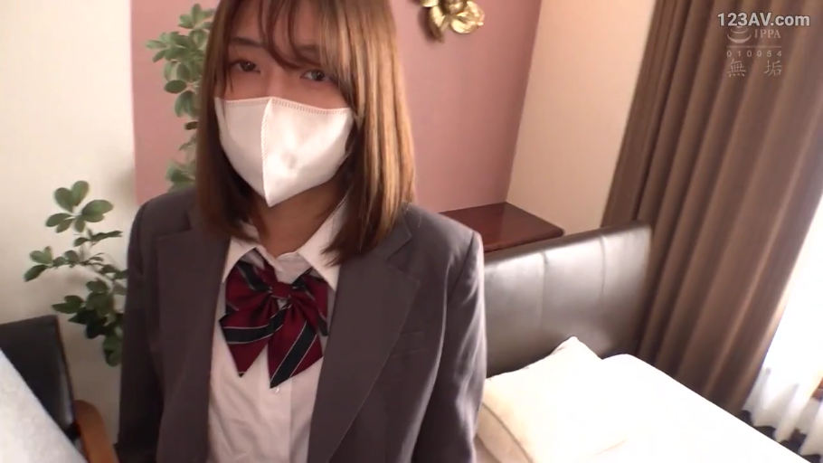 室内 · 性交 · 脸部 · 白衬衫 · 传教士式 · 欢愉 · 坐垫 · 有码