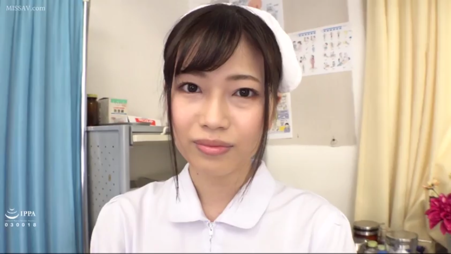 护士服 · Close-up of the face · bland · 注视镜头 · 正对镜头 · 诊所